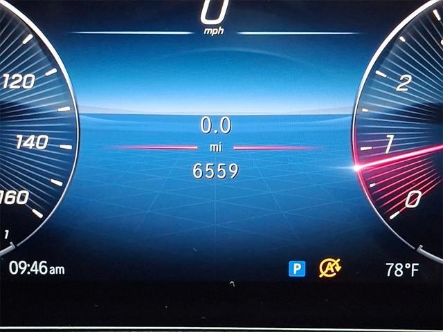 Photo of 2025 Night Black Mercedes-Benz GLB 250