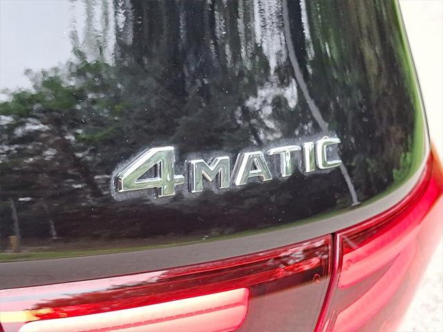 Photo of 2025 Night Black Mercedes-Benz GLB 250