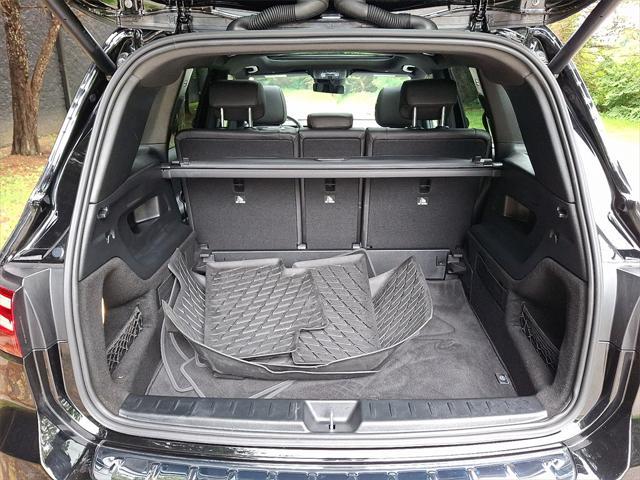 Photo of 2025 Night Black Mercedes-Benz GLB 250