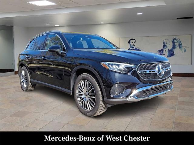 Photo of 2025 Black Mercedes-Benz GLC 300