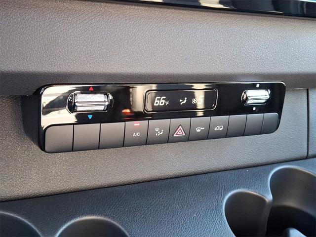 Photo of 2025 Arctic White Mercedes-Benz Sprinter 2500