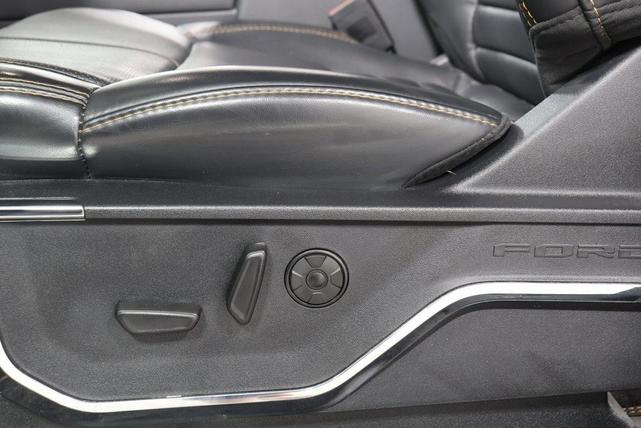 Photo of 2024 Agate Black Metallic Ford F-250
