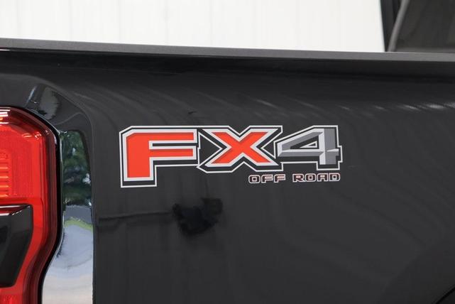 Photo of 2024 Agate Black Metallic Ford F-250