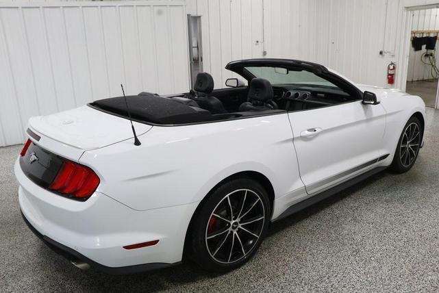 Photo of 2022 Oxford White Ford Mustang