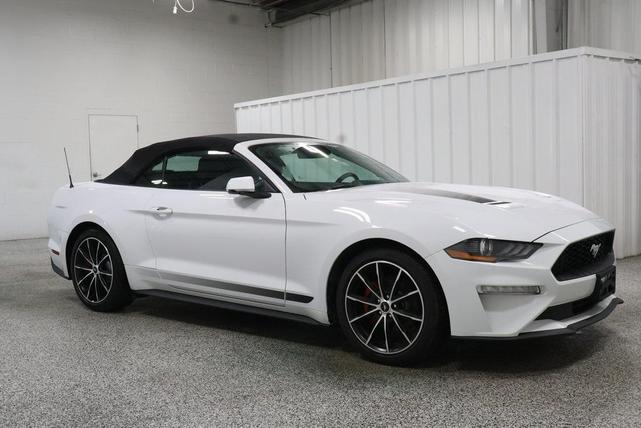 Photo of 2022 Oxford White Ford Mustang
