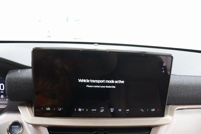 Photo of 2025 Star White Ford Explorer