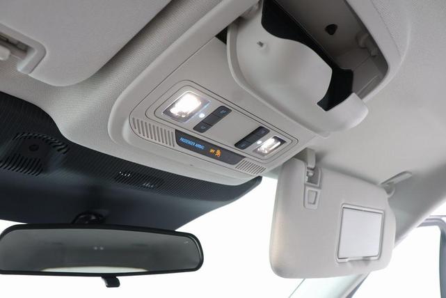 Photo of 2025 Star White Ford Explorer