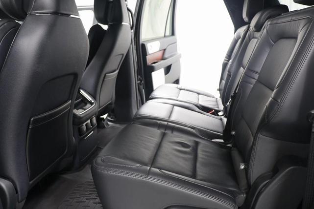 Photo of 2024 Silver Radiance Metallic Lincoln Navigator L