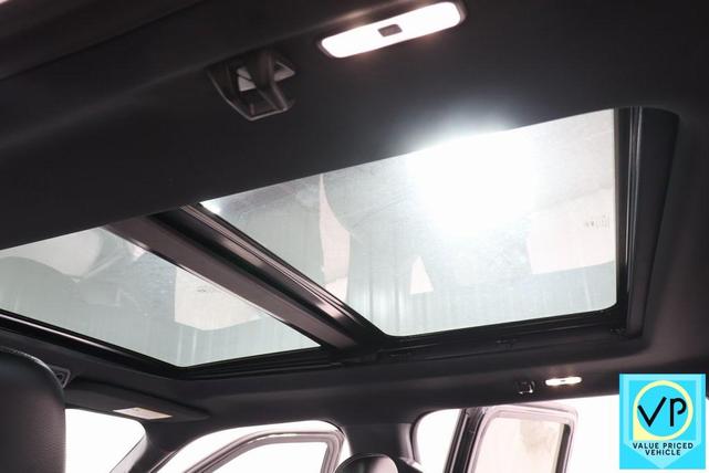 Photo of 2015 Tuxedo Black Metallic Ford F-150