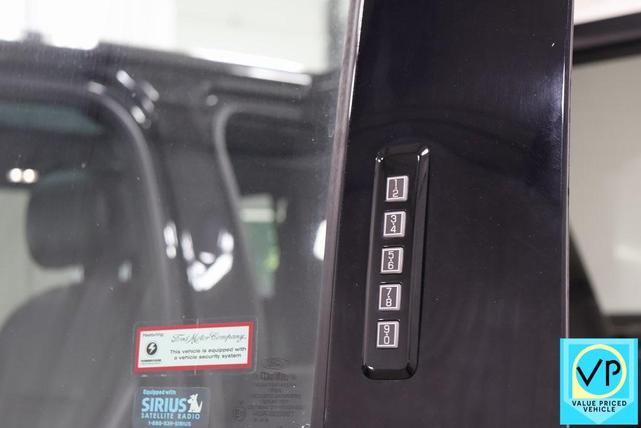 Photo of 2015 Tuxedo Black Metallic Ford F-150