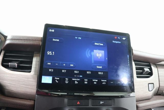 Photo of 2023 Oxford White Ford Expedition