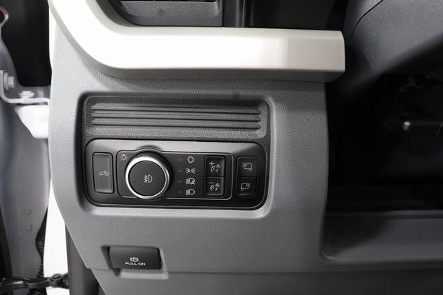 Photo of 2026 Oxford White Ford F-350