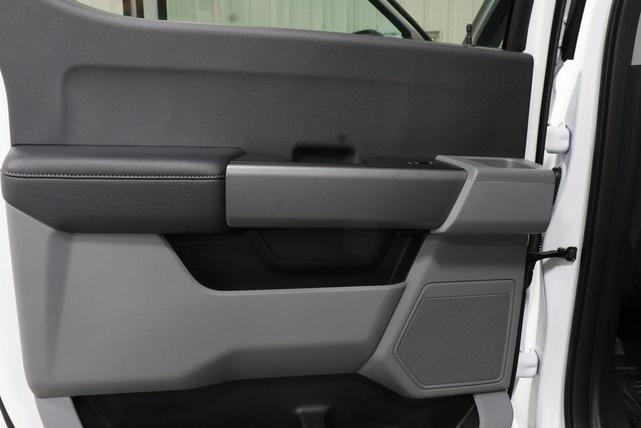 Photo of 2026 Oxford White Ford F-350