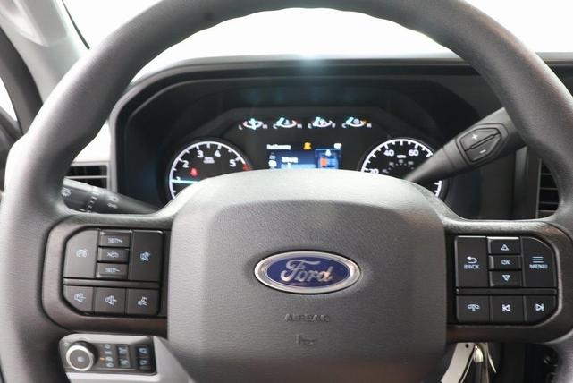 Photo of 2026 Oxford White Ford F-350