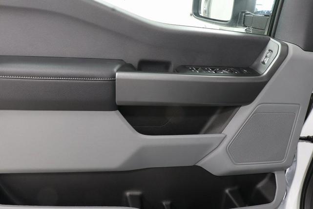 Photo of 2026 Oxford White Ford F-350