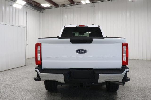 Photo of 2026 Oxford White Ford F-350