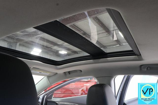 Photo of 2016 Quicksilver Metallic Buick LaCrosse