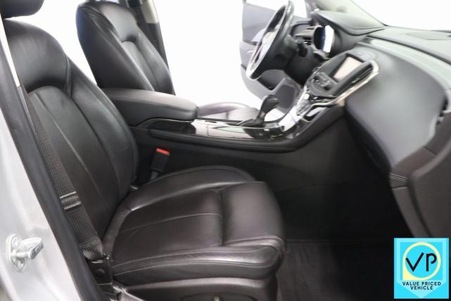 Photo of 2016 Quicksilver Metallic Buick LaCrosse