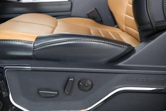Photo of 2024 Agate Black Metallic Ford F-450