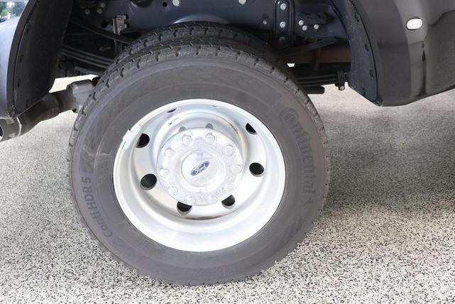 Photo of 2024 Agate Black Metallic Ford F-450
