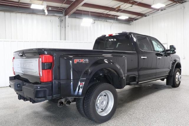 Photo of 2024 Agate Black Metallic Ford F-450