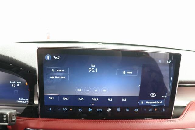 Photo of 2024 Red Carpet Metallic Tinted Clearcoat Lincoln Corsair