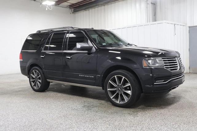 Photo of 2017 Black Velvet Lincoln Navigator