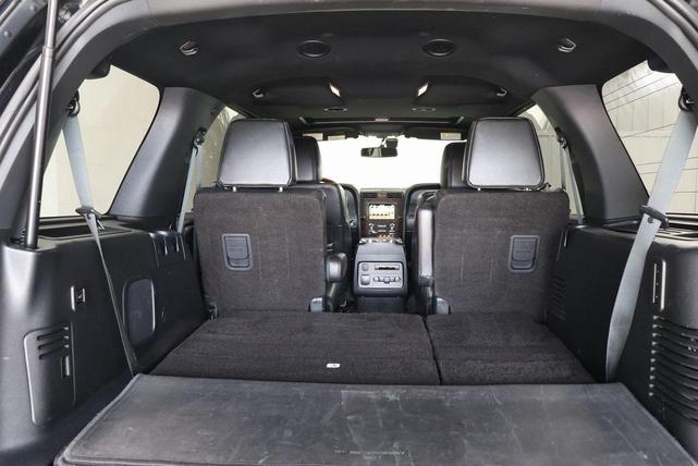 Photo of 2017 Black Velvet Lincoln Navigator