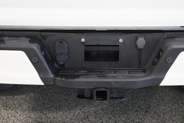 Photo of 2023 Star White Ford F-150 Lightning