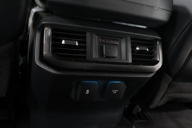 Photo of 2023 Star White Ford F-150 Lightning