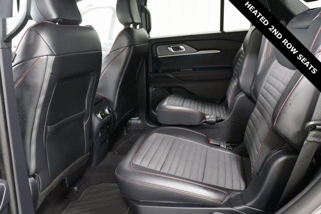 Photo of 2025 Carbonized Gray Metallic Ford Explorer