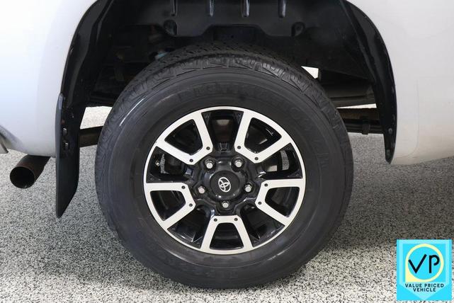Photo of 2014 Silver Sky Metallic Toyota Tundra