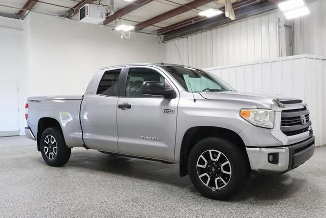 Photo of 2014 Silver Sky Metallic Toyota Tundra