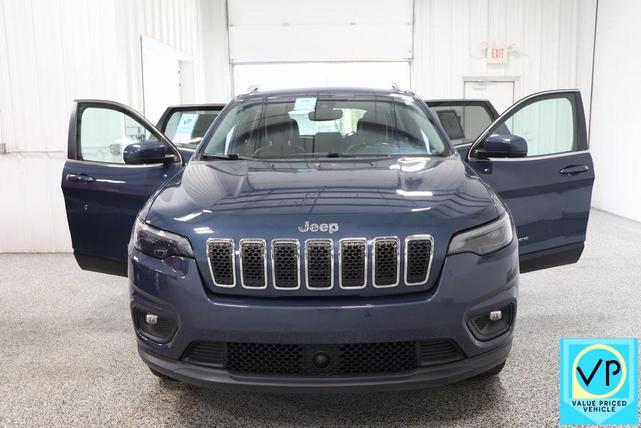 Photo of 2020 Slate Blue Pearlcoat Jeep Cherokee