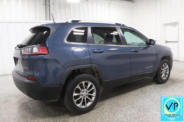 Photo of 2020 Slate Blue Pearlcoat Jeep Cherokee