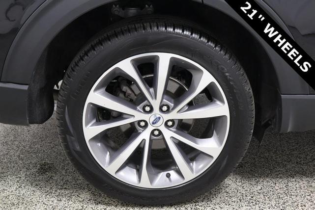Photo of 2025 Agate Black Metallic Ford Explorer