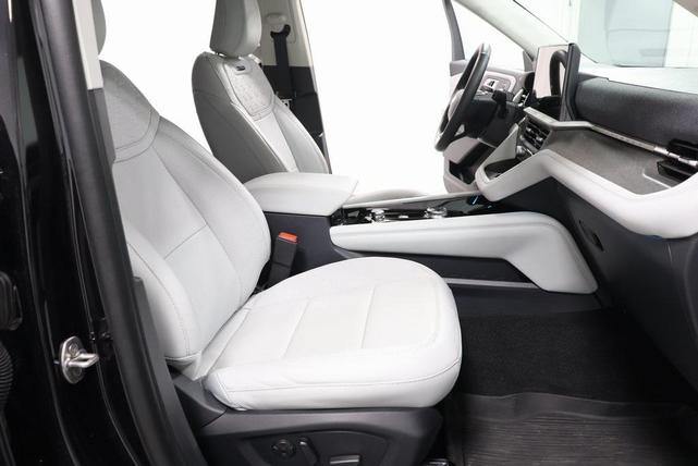 Photo of 2025 Agate Black Metallic Ford Explorer