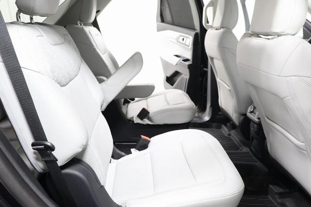 Photo of 2025 Agate Black Metallic Ford Explorer