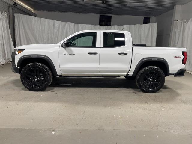 Photo of 2024 Summit White Chevrolet Colorado