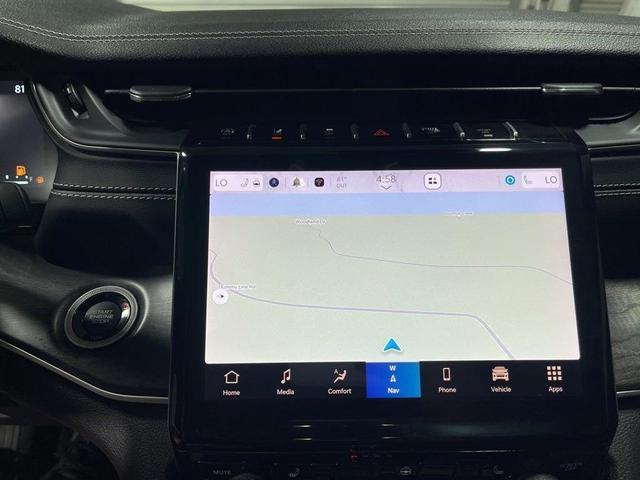 Photo of 2023 Rocky Mountain Pearlcoat Jeep Grand Cherokee L