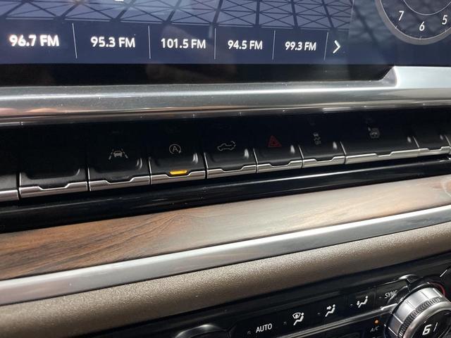 Photo of 2025 Summit White GMC Sierra 1500