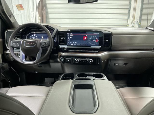 Photo of 2025 Summit White GMC Sierra 1500