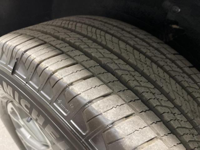 Photo of 2025 Summit White GMC Sierra 1500