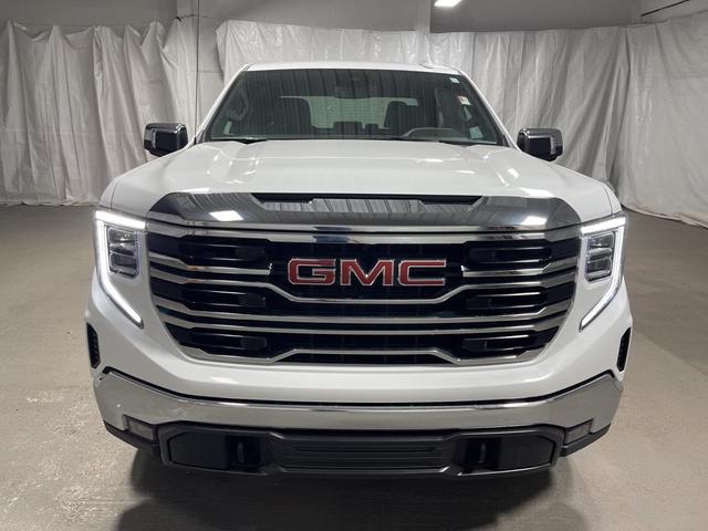 Photo of 2025 Summit White GMC Sierra 1500