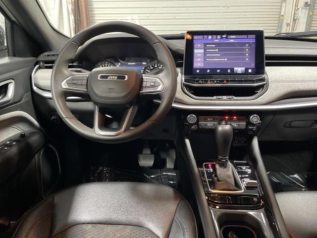 Photo of 2024 Bright White Clearcoat Jeep Compass