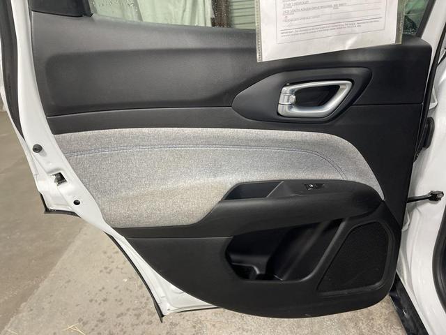 Photo of 2024 Bright White Clearcoat Jeep Compass