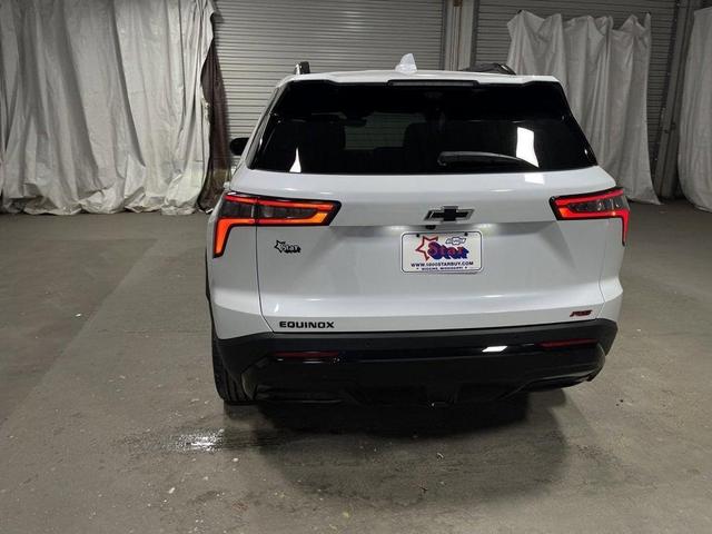 Photo of 2026 Polar White Chevrolet Equinox