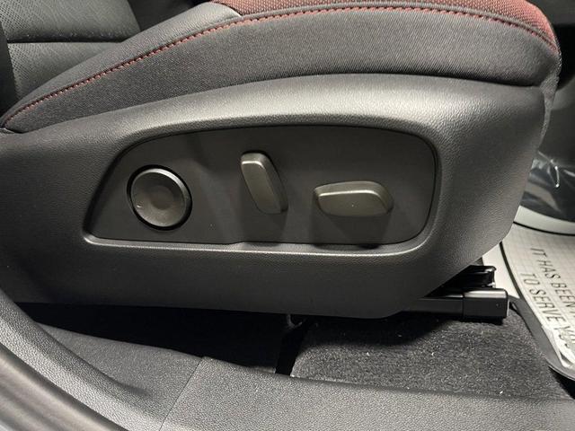 Photo of 2026 Polar White Chevrolet Equinox