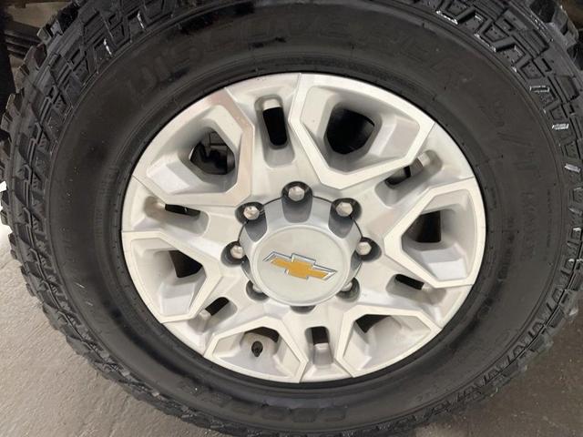 Photo of 2024 Summit White Chevrolet Silverado 2500