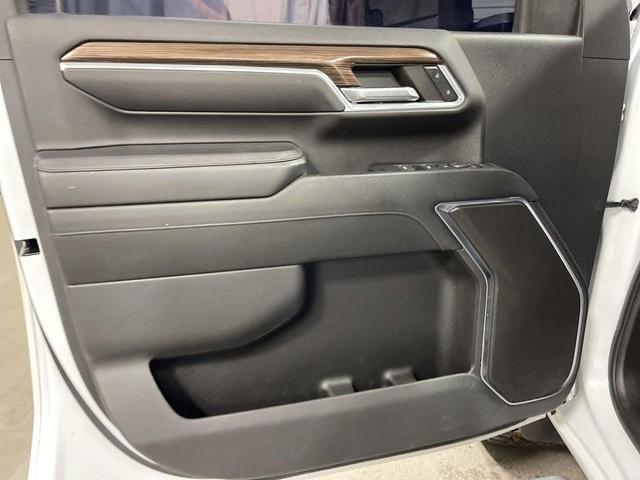 Photo of 2024 Summit White Chevrolet Silverado 2500